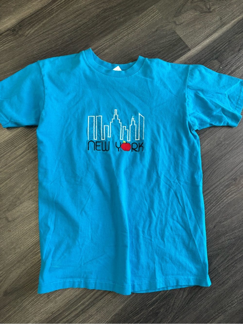 Vintage 80’s Hanes Bright Blue New York Skyline Twin Towers Embroidered Tee Med